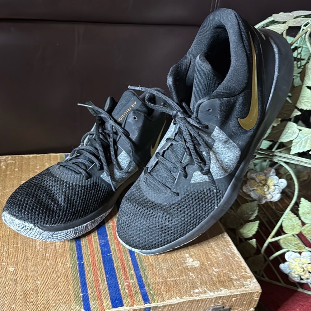 Nike Air Precision II Black with Gold Swoosh Men’s 12